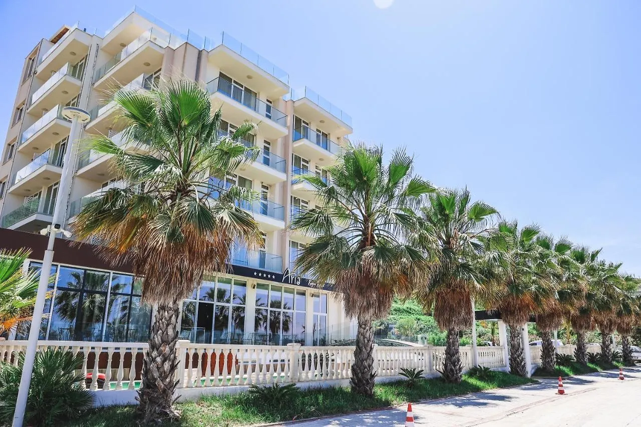 Hotel Aria Beach Resort Golem