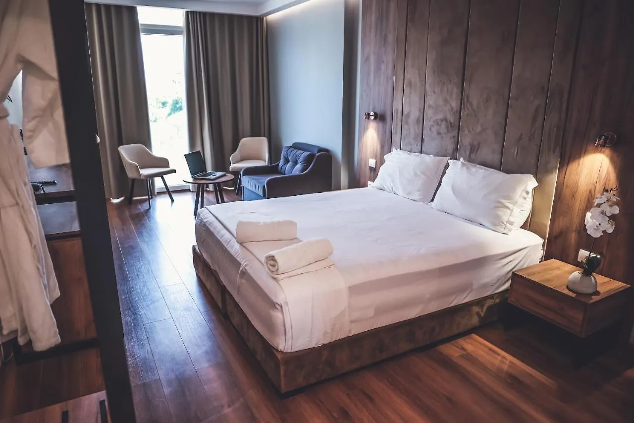 **** Hotel Aria Beach Resort Golem  Albania